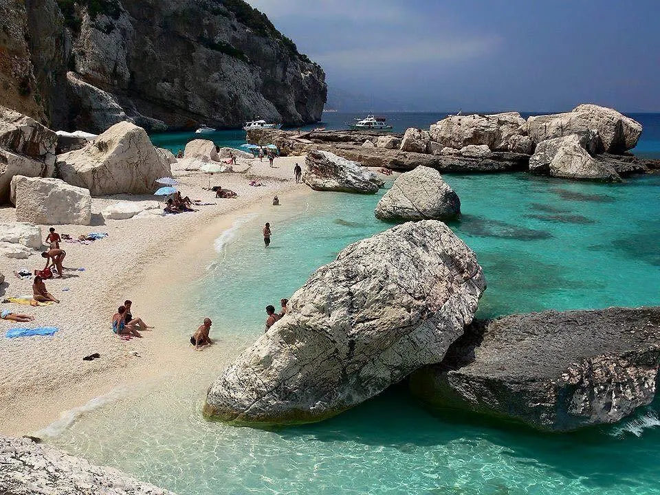 B&B Littu Cala Gonone Bed & Breakfast